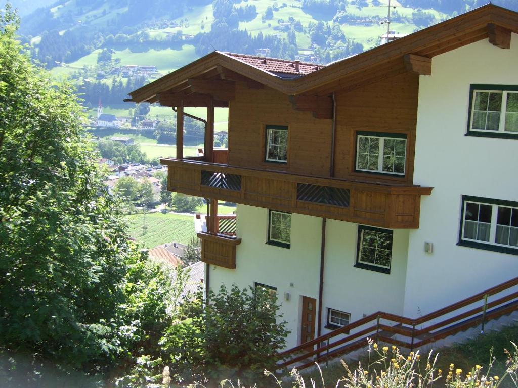 Ferienwohnung Sonnentraum Hainzenberg Exterior photo